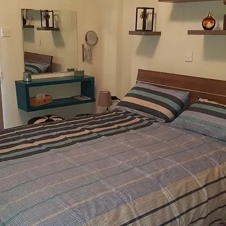 Ria Court 33 Lejlighed *