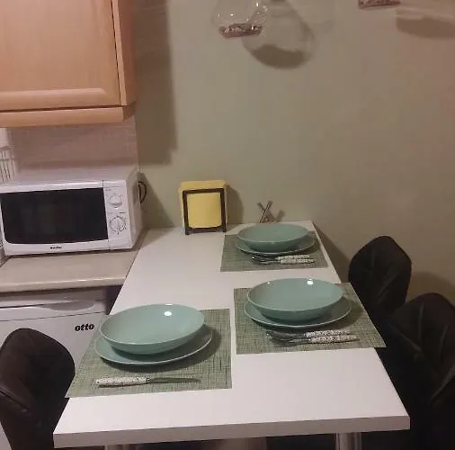 Апартаменты Ria Court 33 *