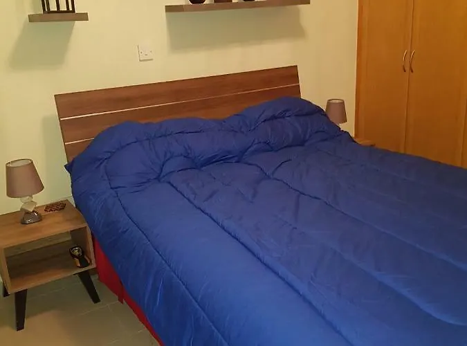 Ria Court 33 * Lárnaca